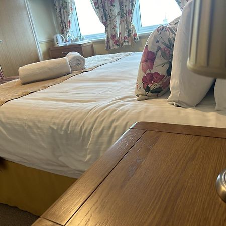 Harbour Lights Guesthouse Free Breakfast 韦茅斯 外观 照片